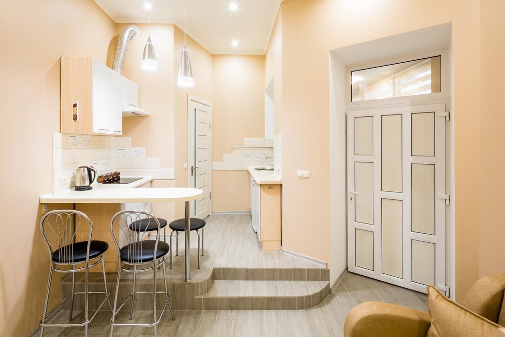 Avangard Studio Apartment Lviv Extérieur photo
