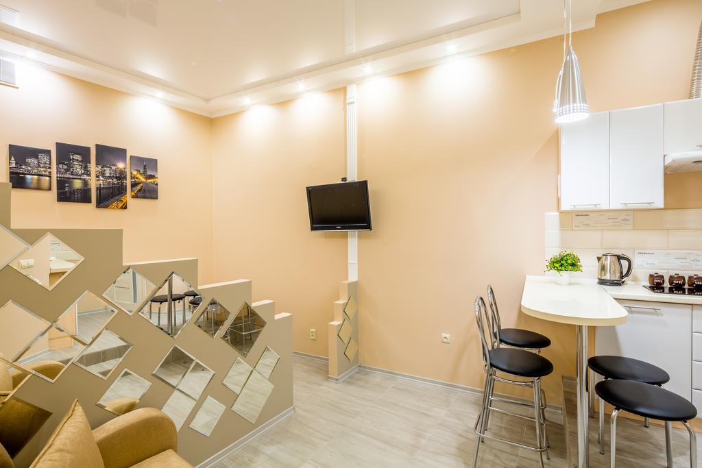 Avangard Studio Apartment Lviv Extérieur photo
